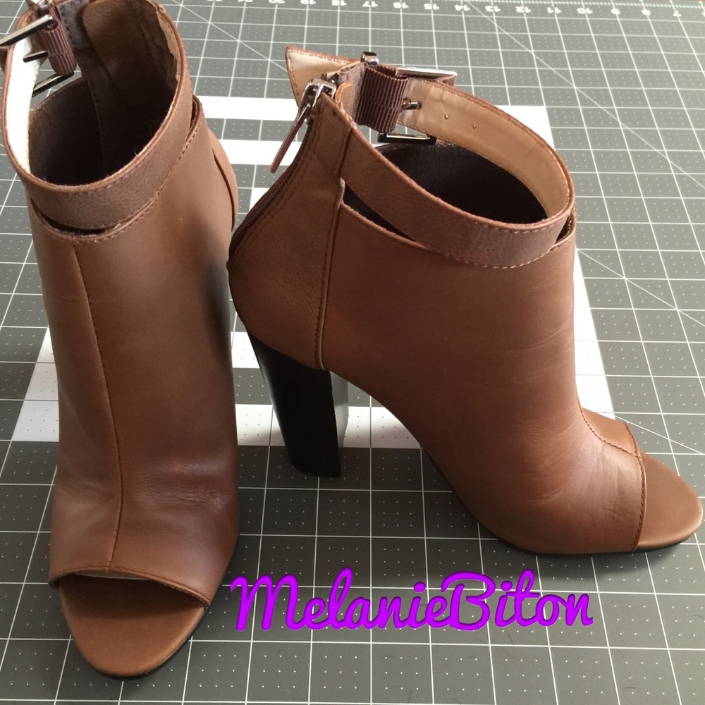 HP🎉Leather open toe booties s: 8 never bee…